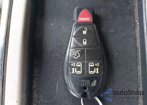 2011 Dodge Grand Caravan Mainstreet из США, поврежденный, VIN 2D4RN3DG4BR602557